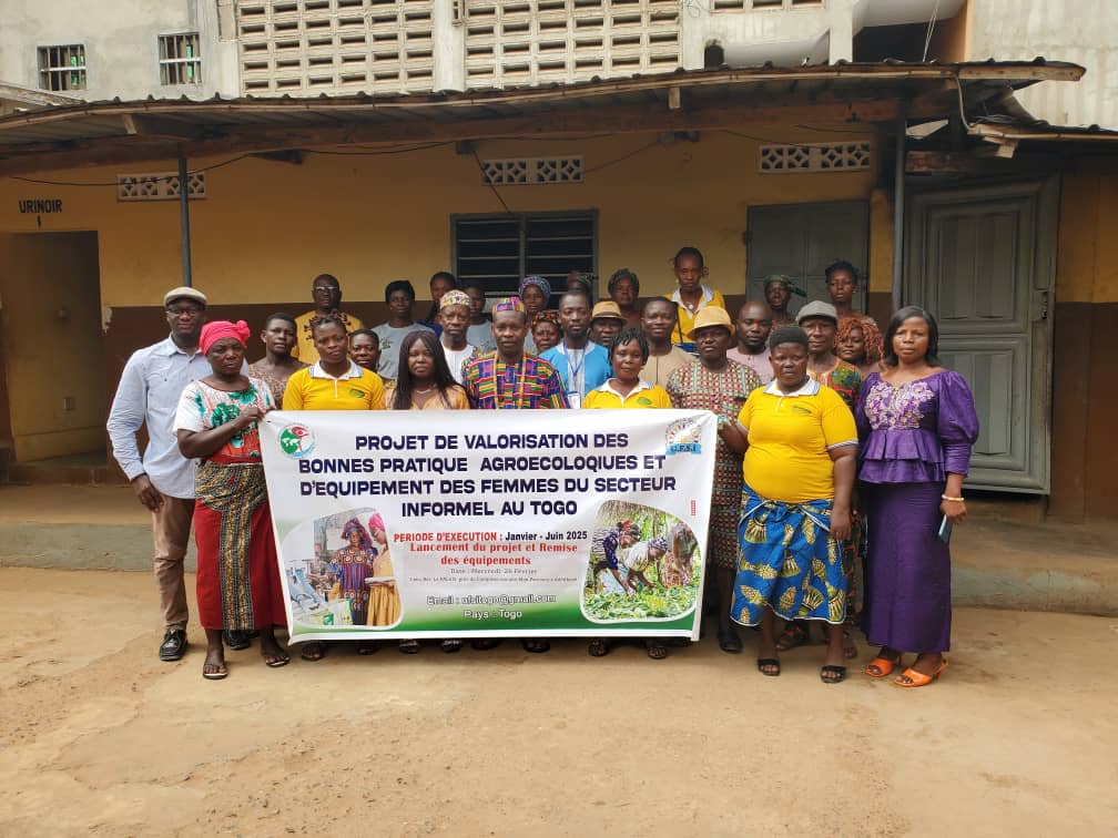 La CGLTE-Togo, à travers l'UFSI, promeut l'entrepreneuriat des femmes par des dons en matériels agricoles (4)